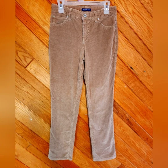 Bandolino Jeans Mandie light brown corduroy straight leg pants missy size 6 - Picture 2 of 13